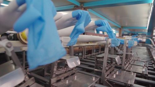 周坊集團 榮萊科技被譽為 抗疫軍工廠 ,實力惠民常懷感恩